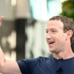 Mark Zuckerberg nevet integet