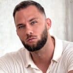 Kriston Peti komoly luxusautóval rója az utakat